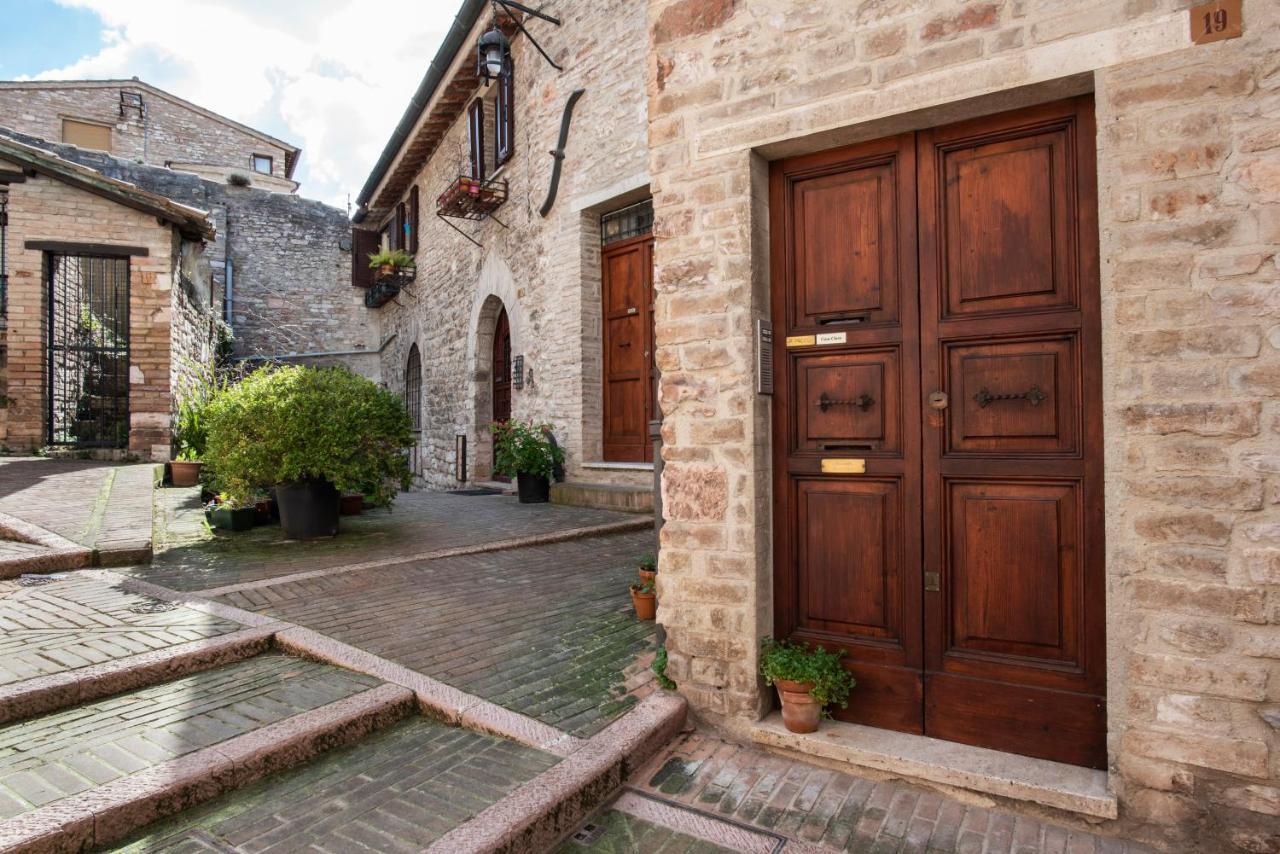 Casa Clara Appartamenti Assisi Buitenkant foto